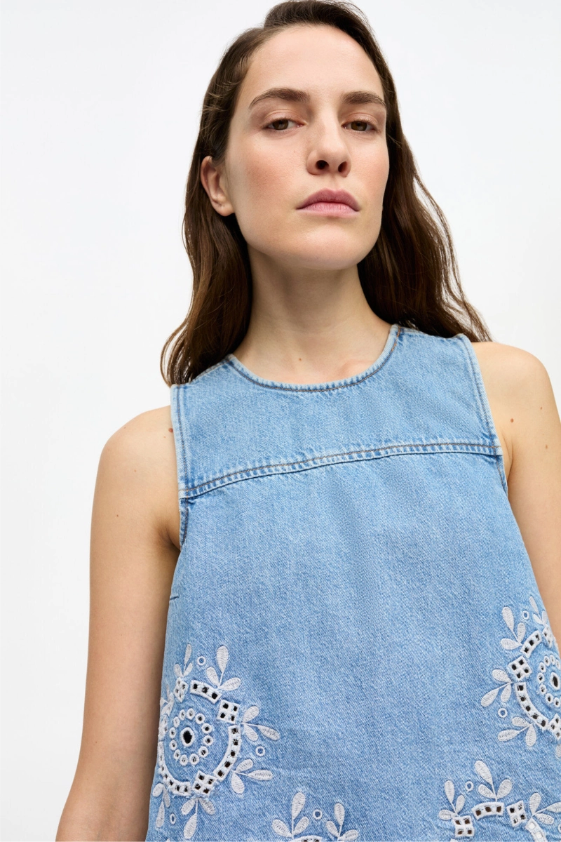 On-the-Go Fashion Fashionable Piece Broderie Anglaise Denim Top
