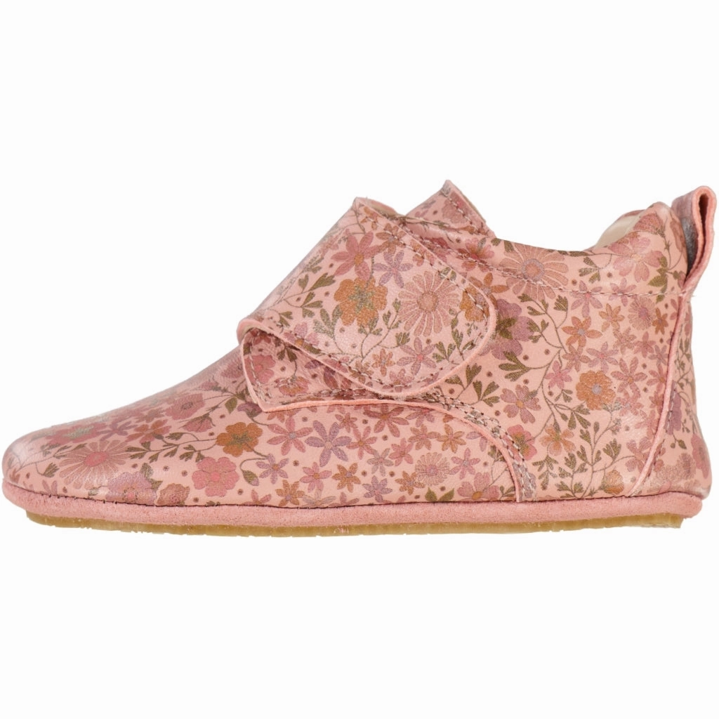 Dakota Print Indoor Shoe - rose sand flowers Fashion-forward style