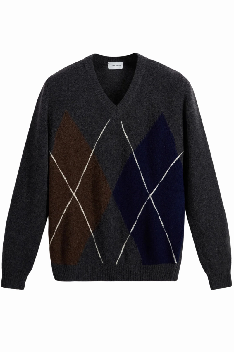 Diamond Jacquard V-Neck Soft Touch Comfort Knitted Warmth