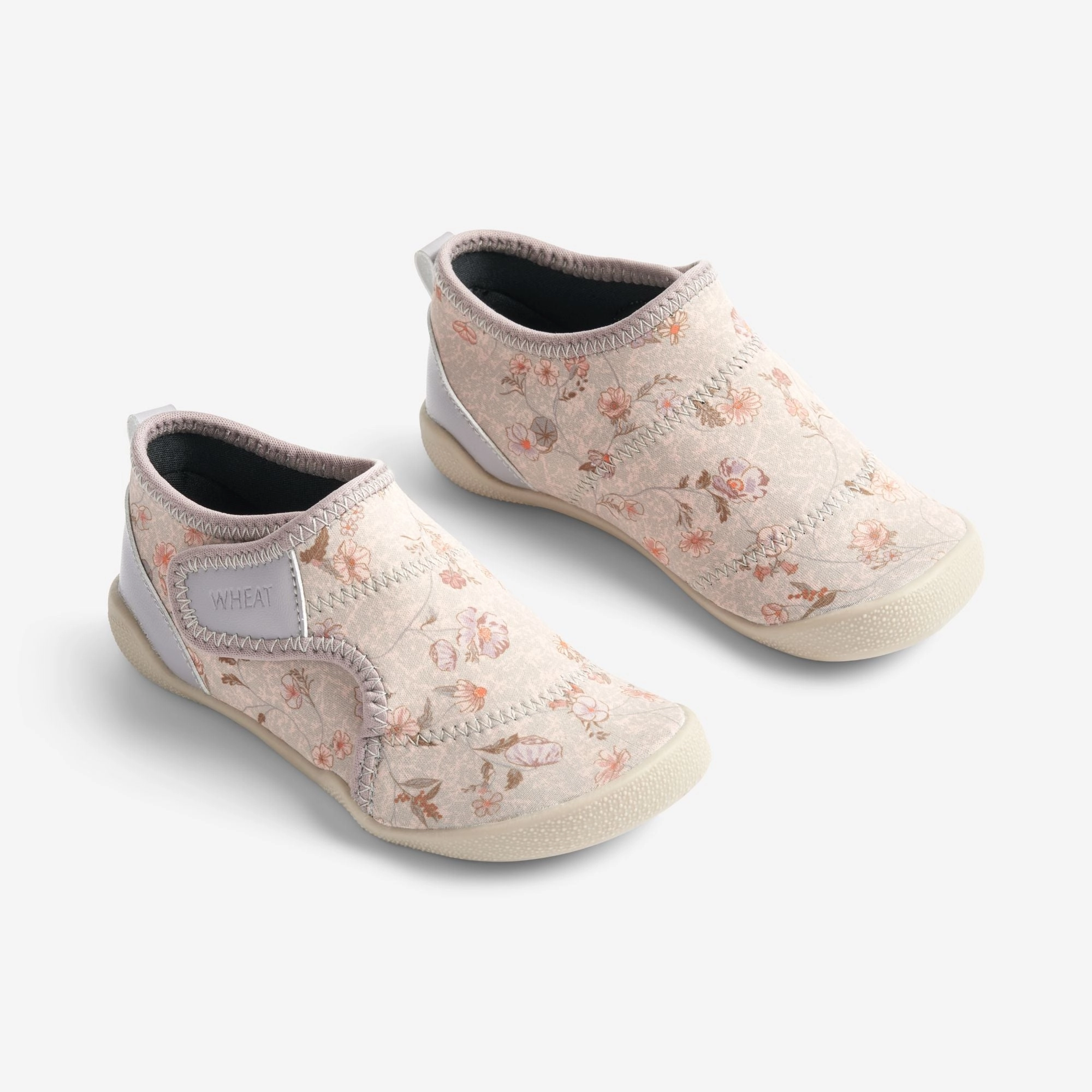 Supportive Padding Performance Shawn Beach Shoe | Baby - purple poppy flowers