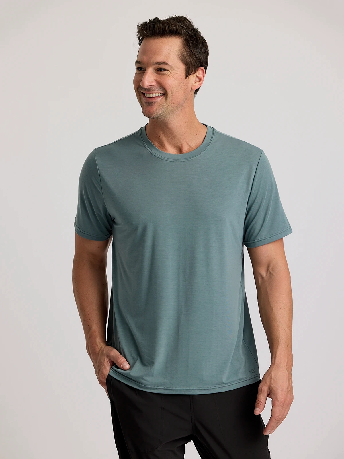 Free Fly Men's Elevate Lightweight Tee Minimal Comfort Wear