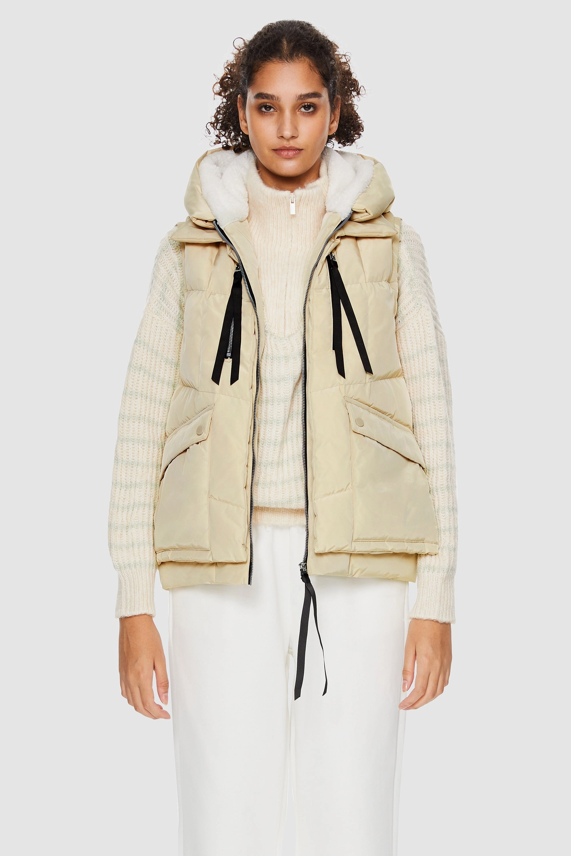 092 Classics Cropped Down Vest Low vibration