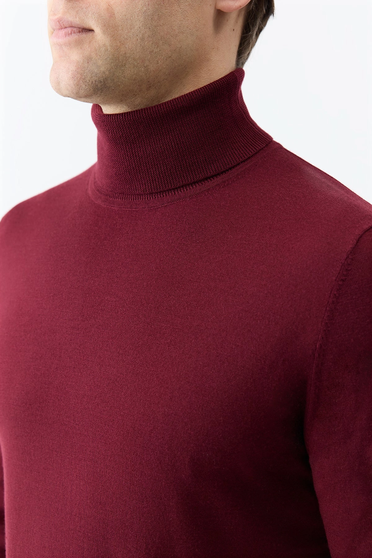 Jermaine Knit Turtleneck in Bordeaux Merino Wool Dimensional Stability