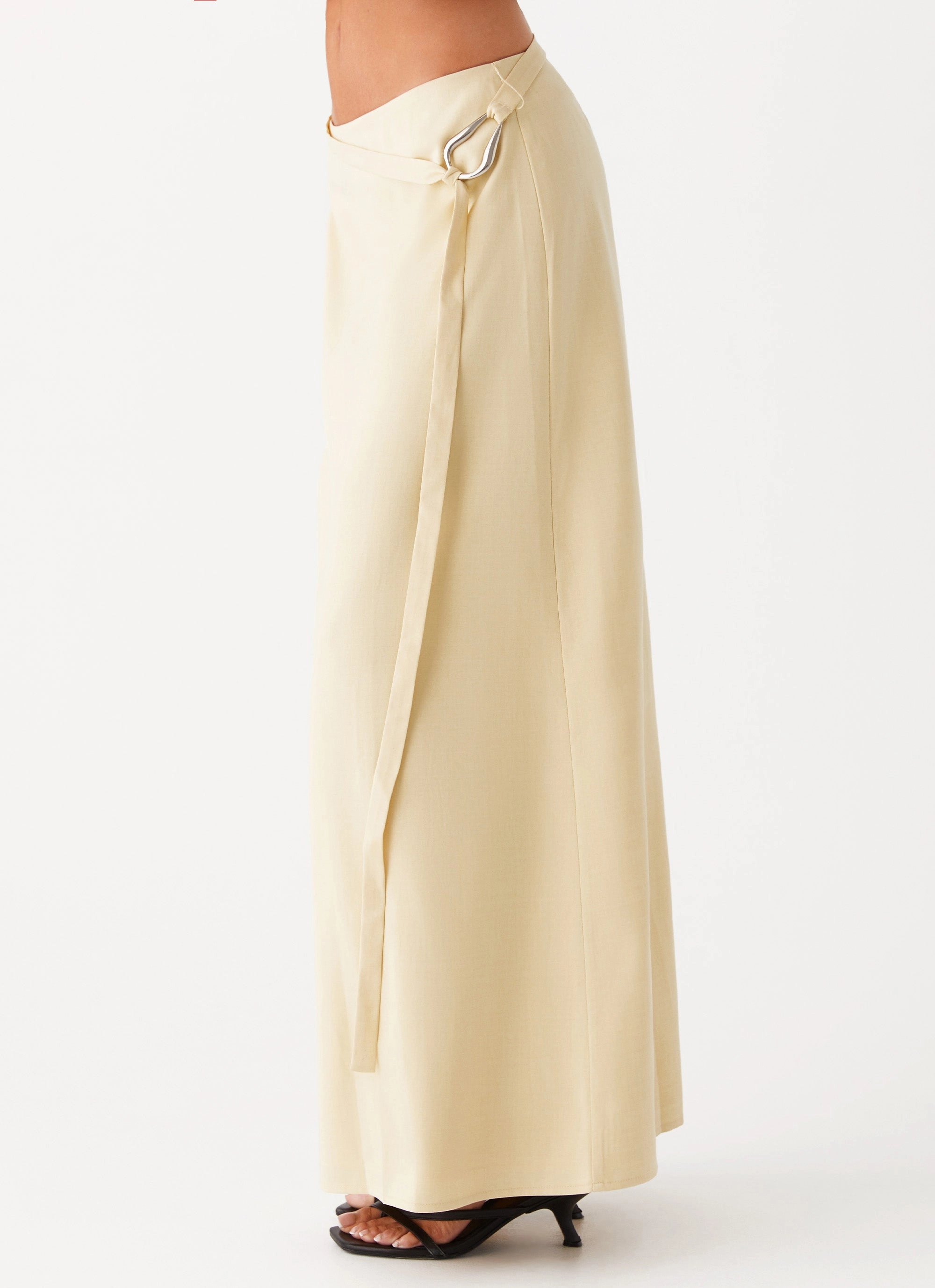Runway Ready Relaxed Look Azura Maxi Skirt - Yellow