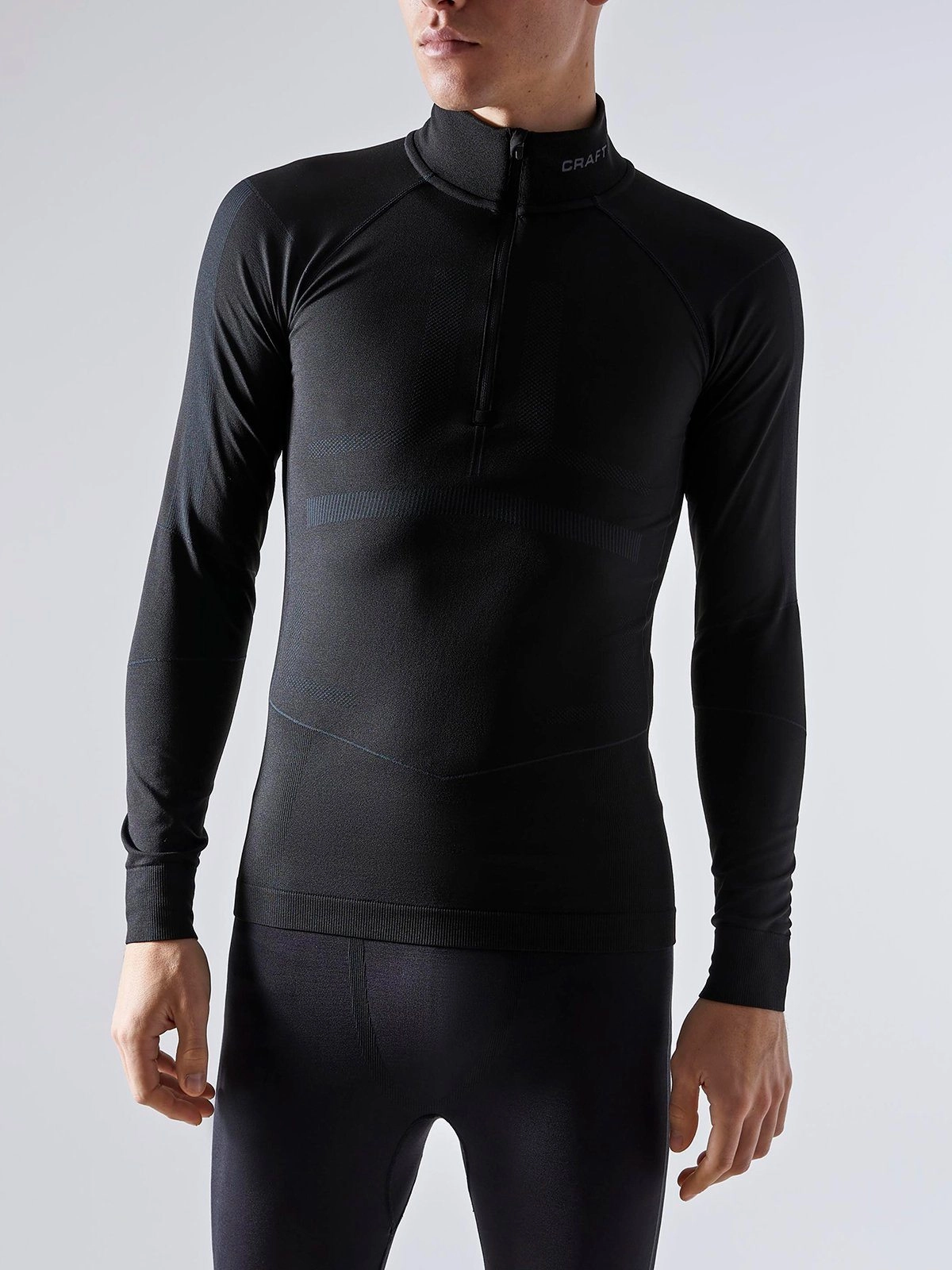 Men's Active Intensity 1/4 Zip Baselayer Breathable Material Multi Panel Construction