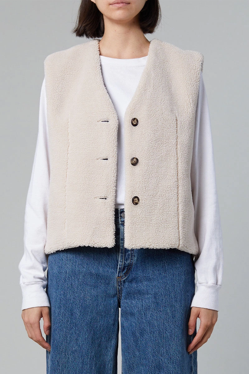 Miles Vest doctors plus-size