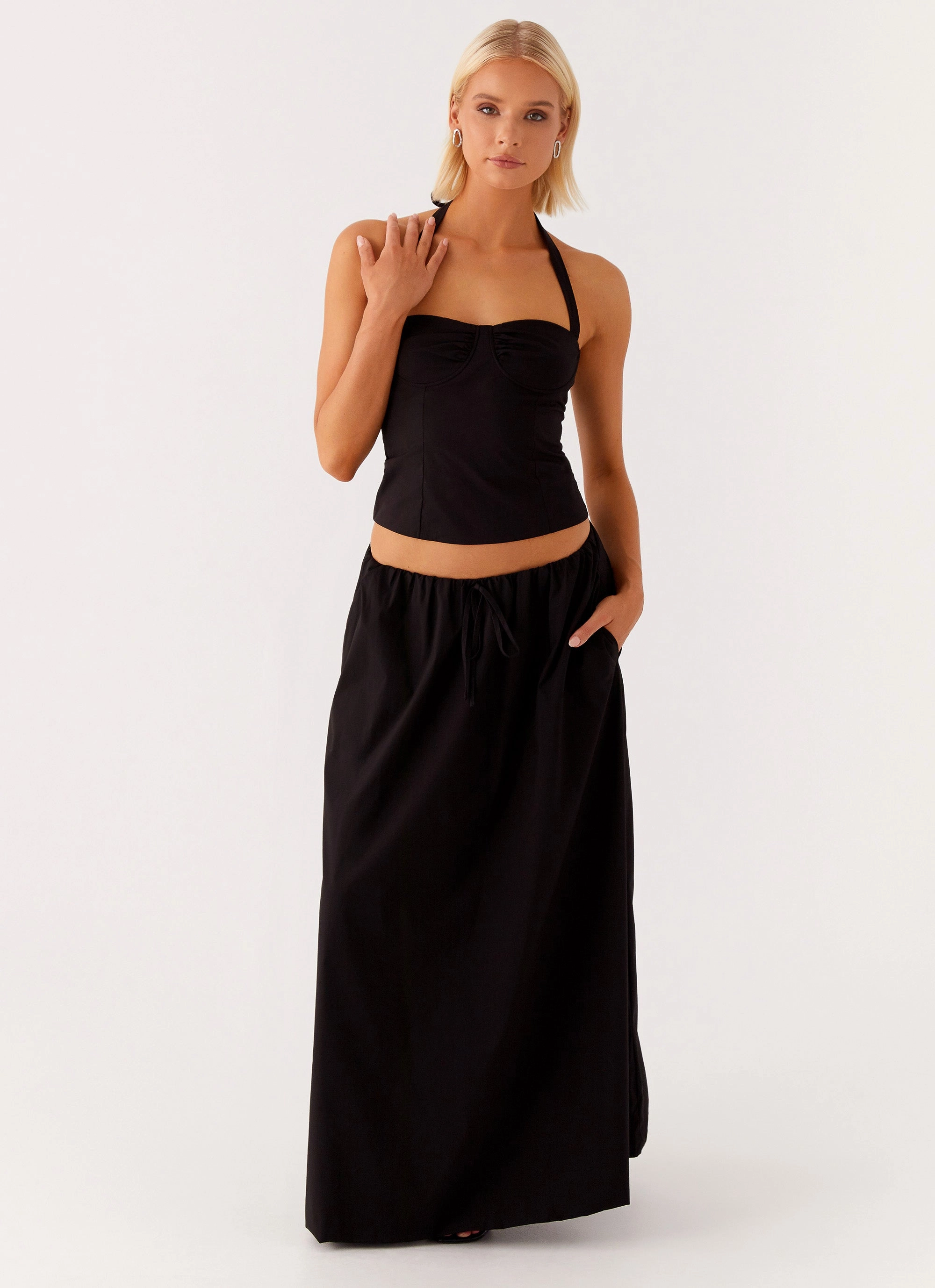 Visual Outfit Cheryl Maxi Skirt - Black