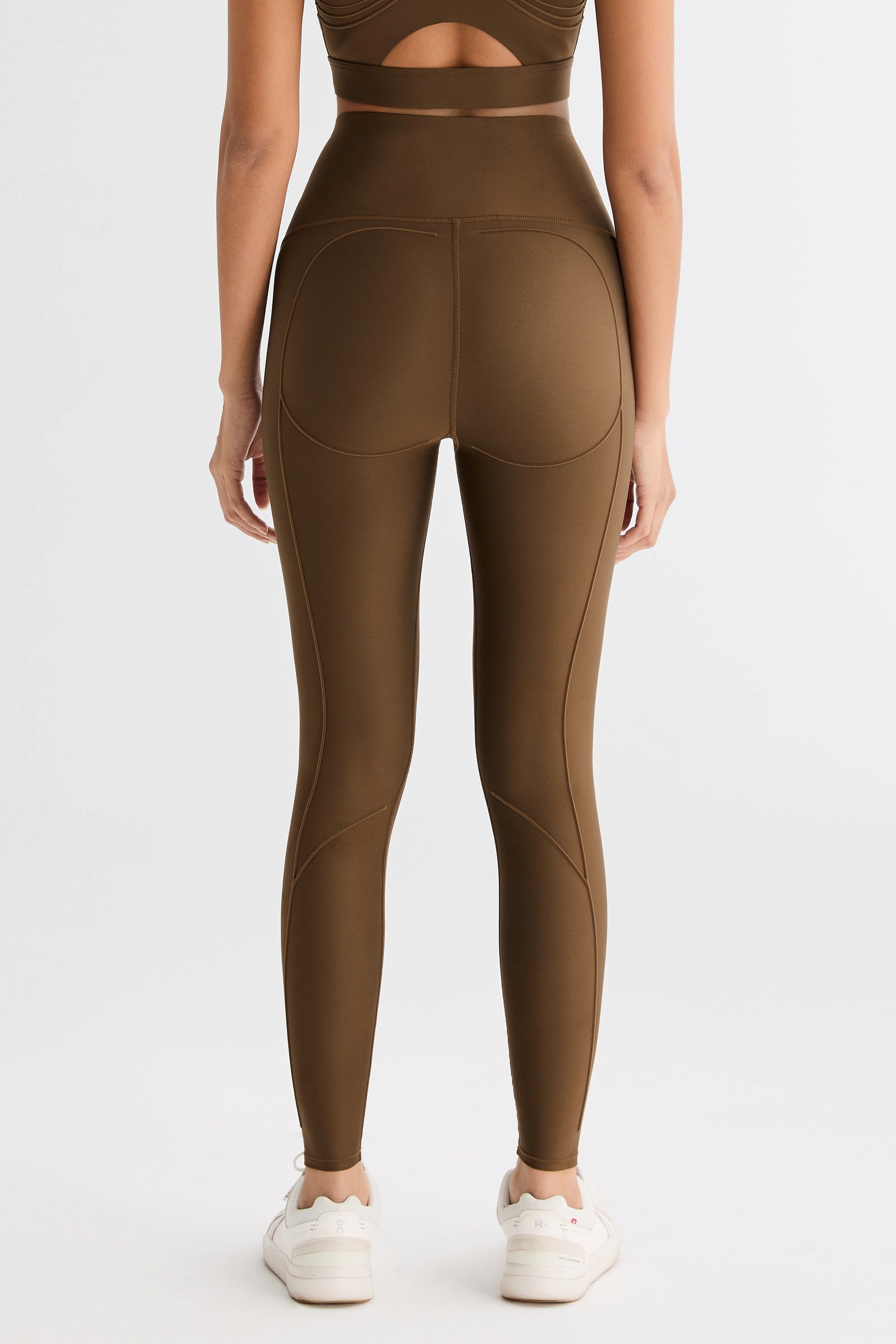 Reinforced Heel Counter Temperature Regulation Tech FlexSeam? High-Waisted Timeless Full Length Leggings