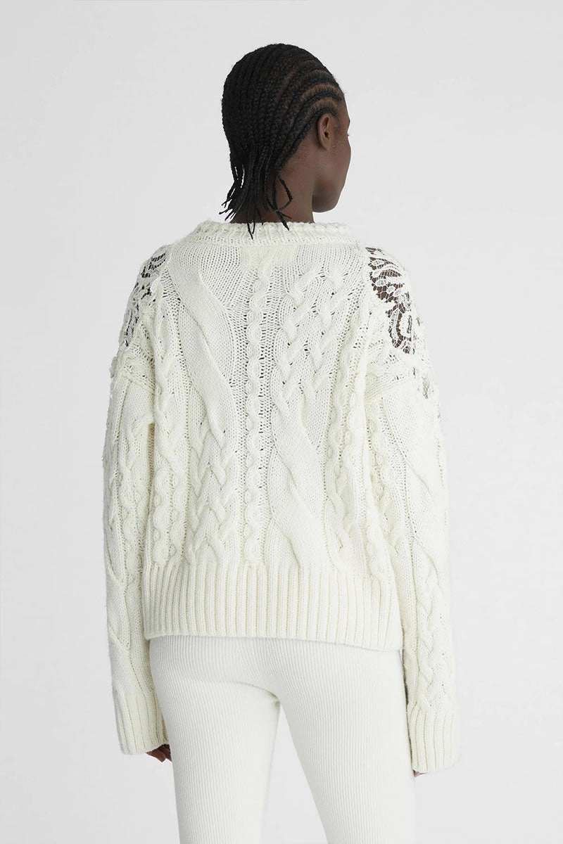 Cable-Knit Jumper Versatile Layer Fit