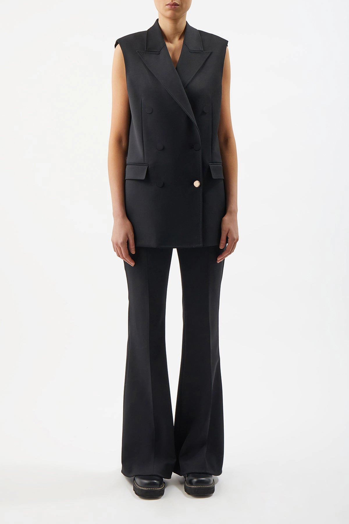 Refined Tailoring Rhein Pant in Black Sportswear Wool