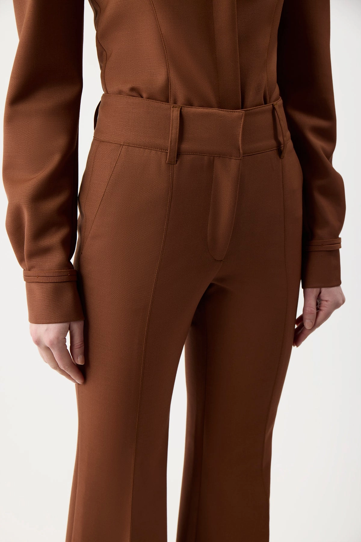 Casual Fit Rhein Pant in Cognac Sportswear Wool
