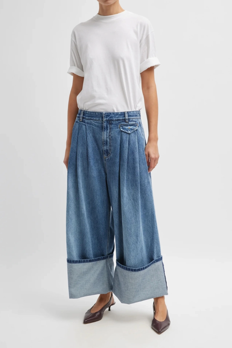 Spring Denim Triple Pleat Jean Classic Design Go-To Garment