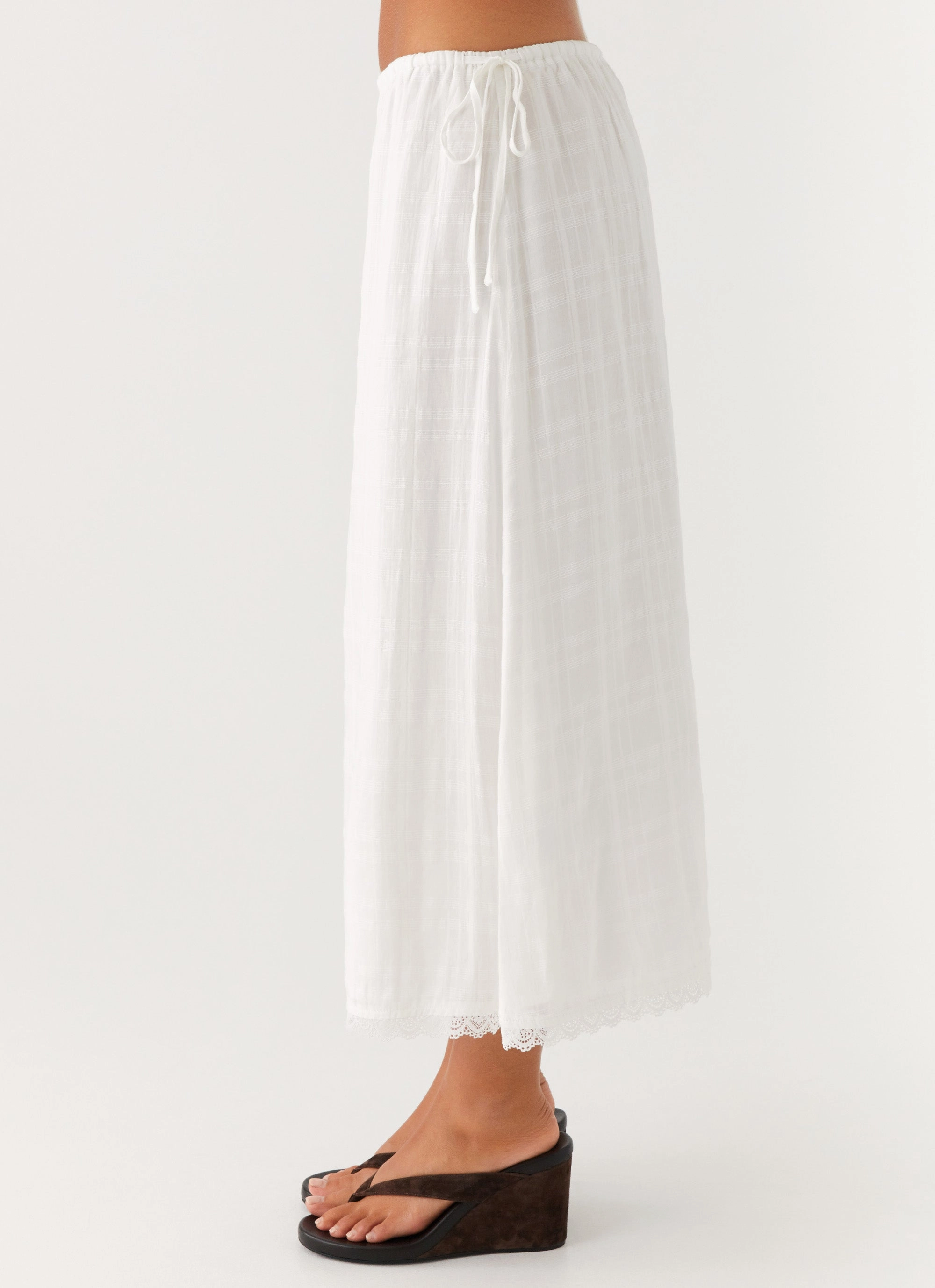 Sweet Lullaby Midi Skirt - White Fresh Texture Iconic Style
