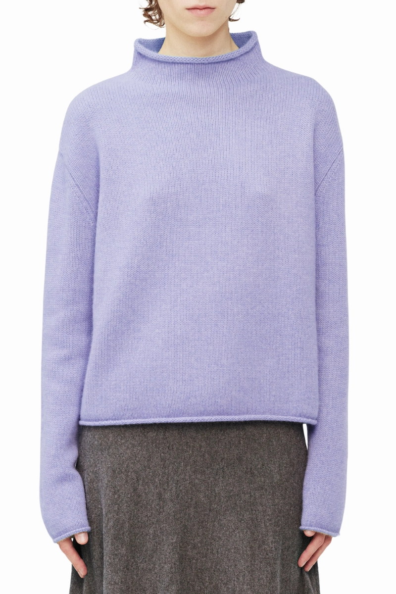 The Nelsie Sweater Sporty Design