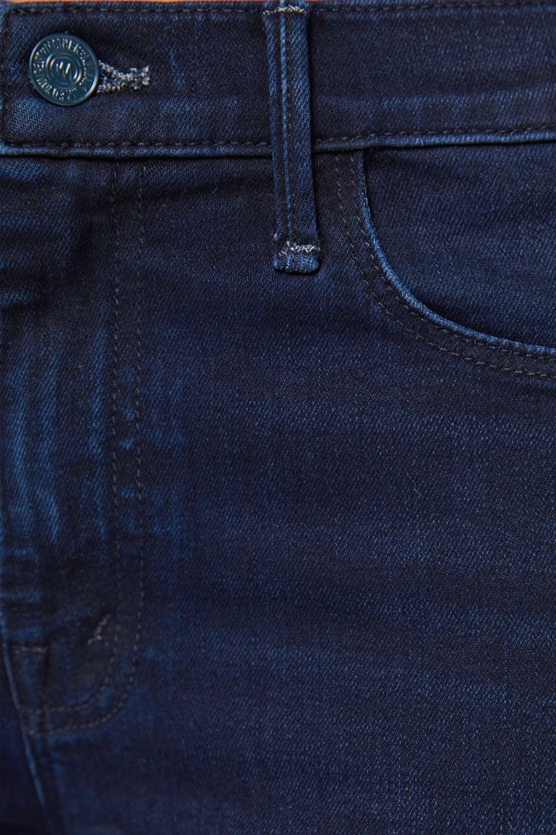 The Weekender Fray Everyday Favorite Comfy Fit