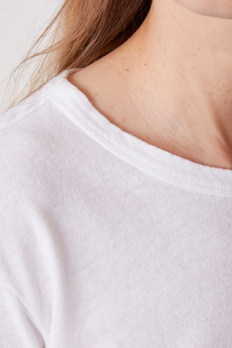 Timeless Style Minimalist Stitching Lara T-Shirt