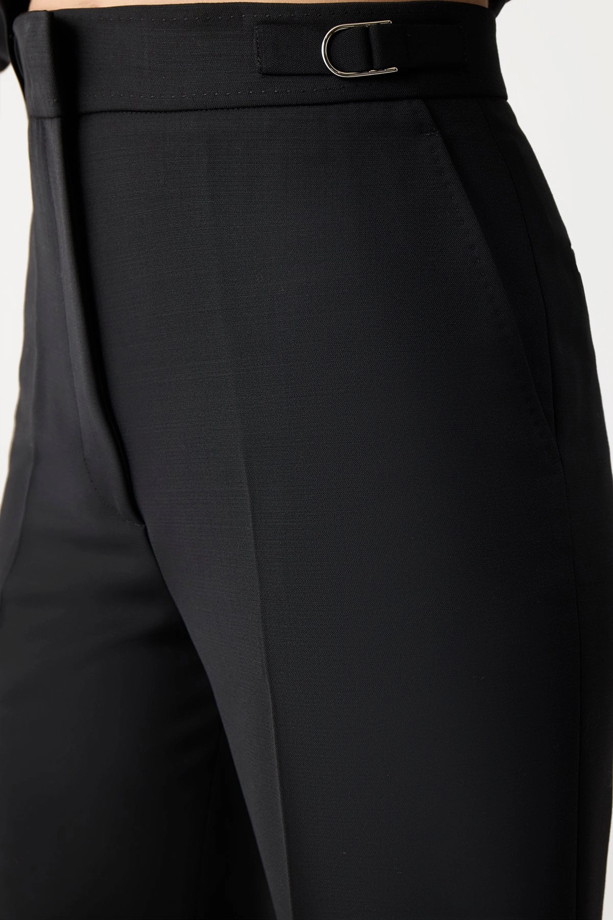 Chic Work Outfit Vesta Pant in Black Sportswear Wool