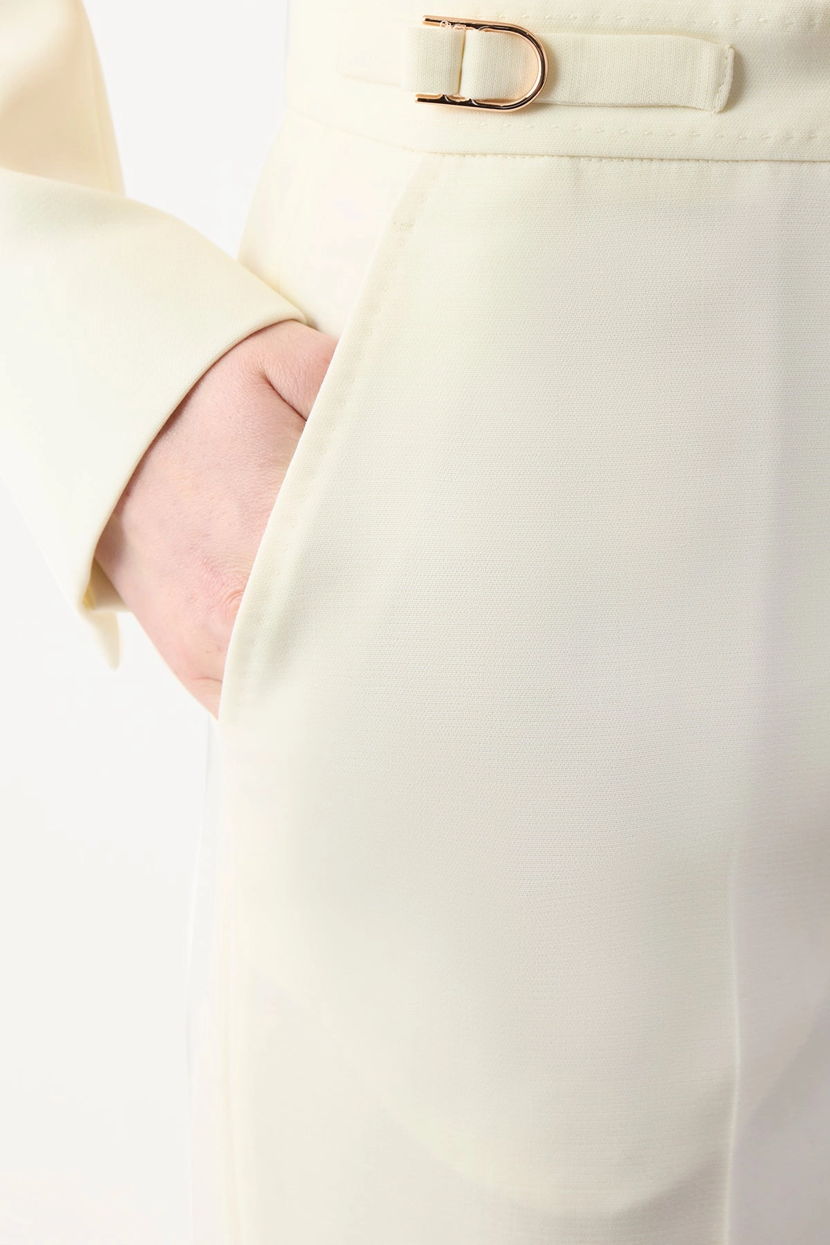 Comfort Wear Vesta Pant in Ivory Sportswear Wool